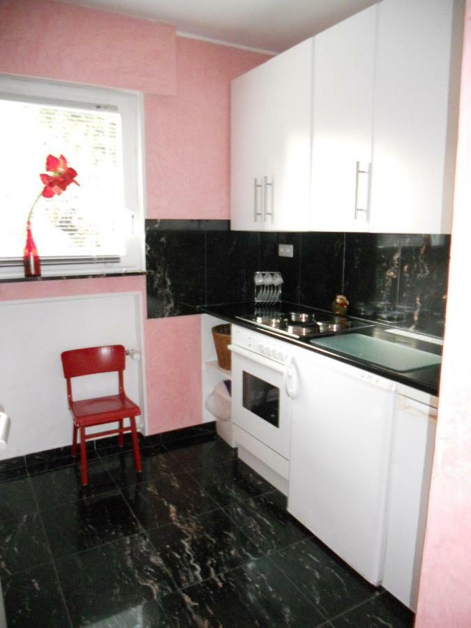Ferienwohnung In Bonn Esterno foto