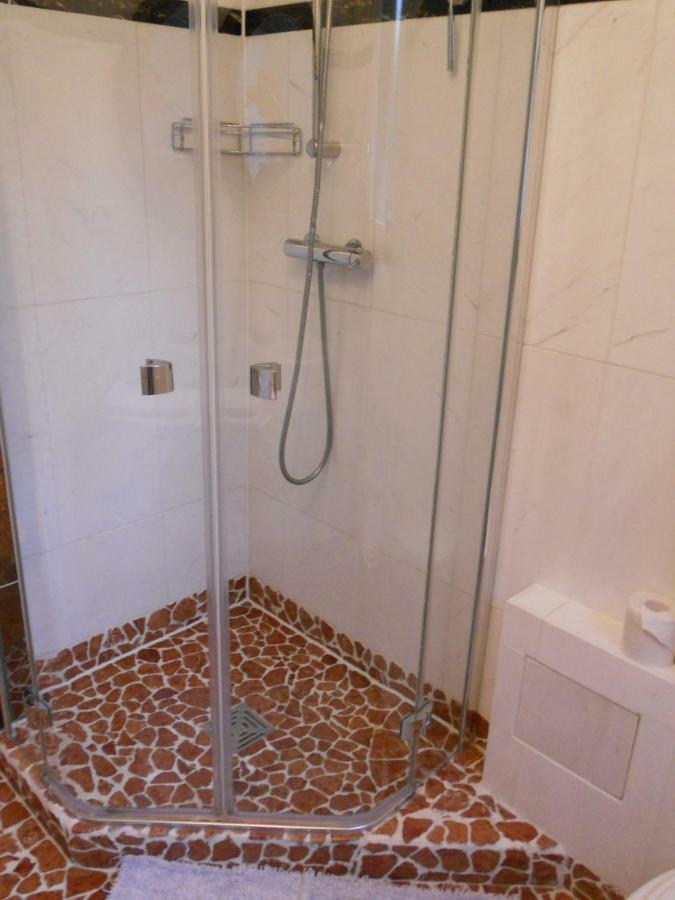 Ferienwohnung In Bonn Esterno foto
